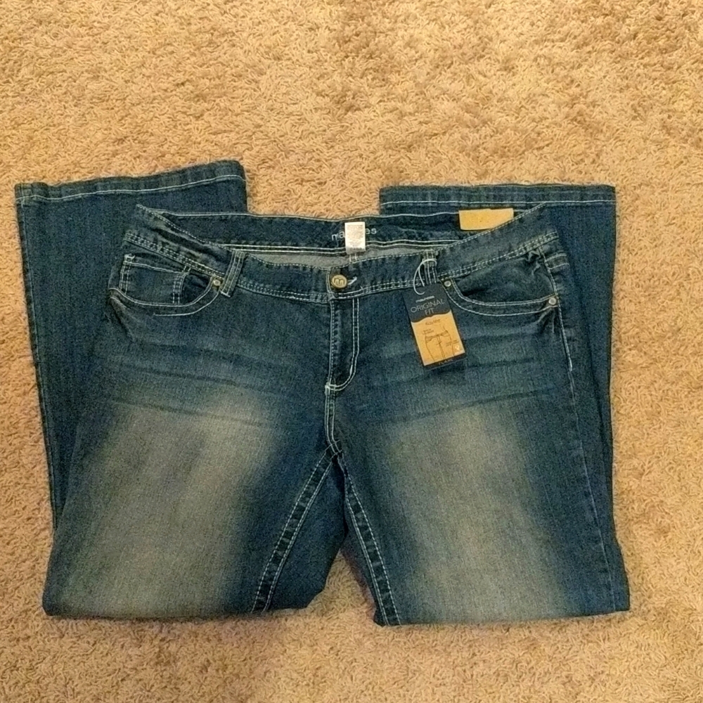 Maurices Jeans size 22 medium wash Kaylee